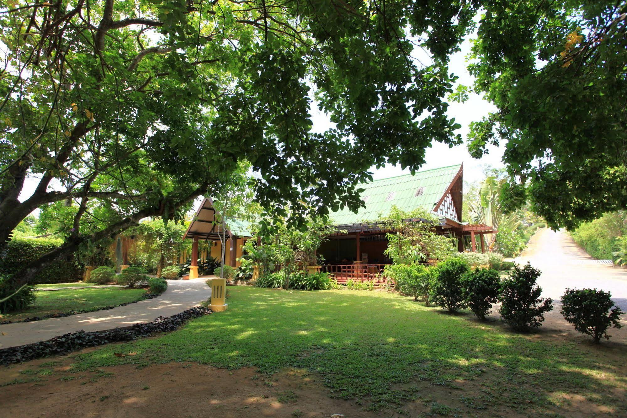 Baan Panwa Resort&Spa Buitenkant foto