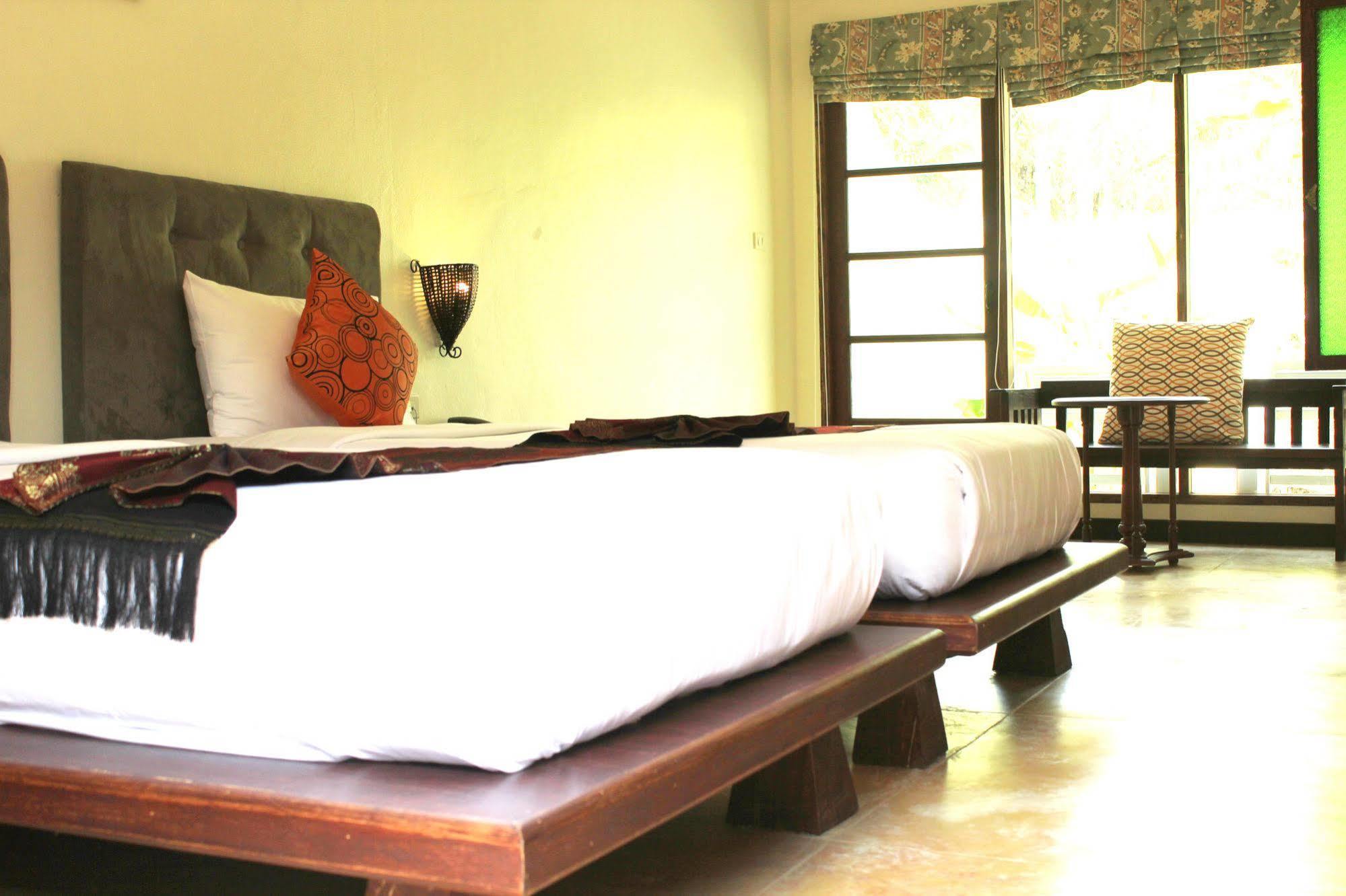 Baan Panwa Resort&Spa Buitenkant foto