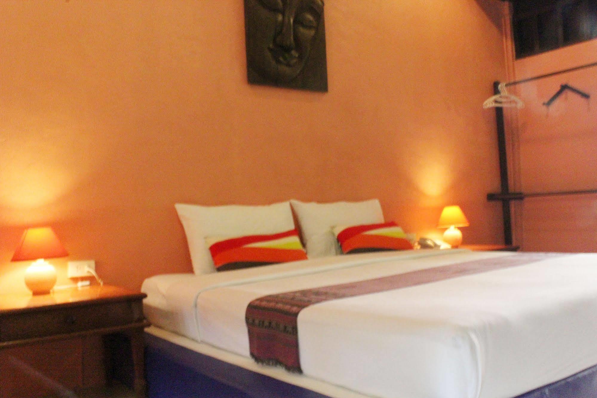 Baan Panwa Resort&Spa Buitenkant foto